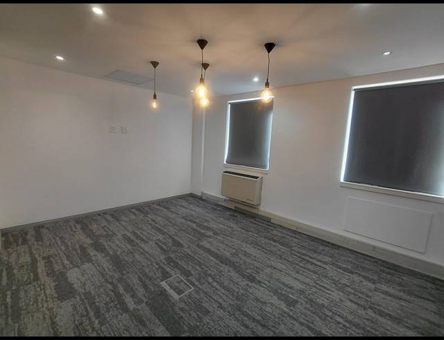2,415M² OFFICE TO LET IN BRYANSTON